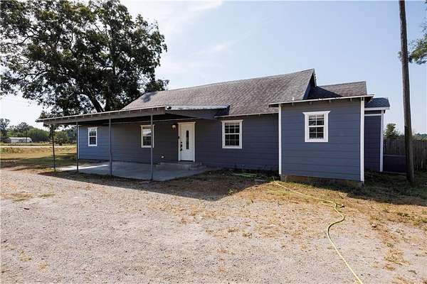 4.38 Acres of Land with Home for Sale in Coffeyville, Kansas