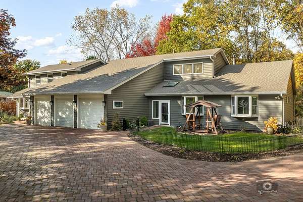 1.66 Acres of Land with Home for Sale in Lemont, Illinois