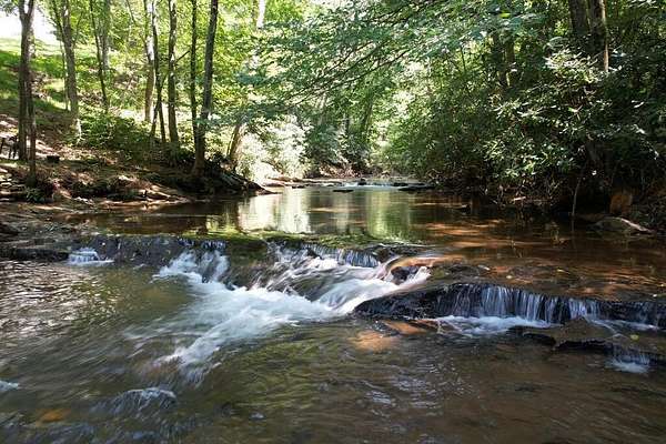 28.4 Acres of Recreational Land for Sale in Hillsville, Virginia
