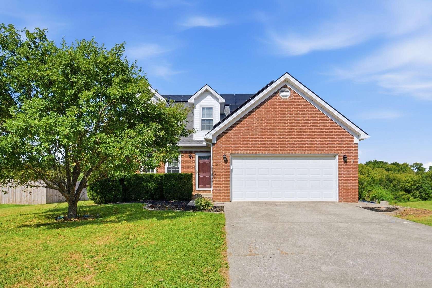 1.5 Acres of Land with Home for Sale in Richmond, Kentucky