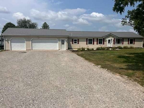 2 Acres of Land with Home for Sale in Monticello, Indiana