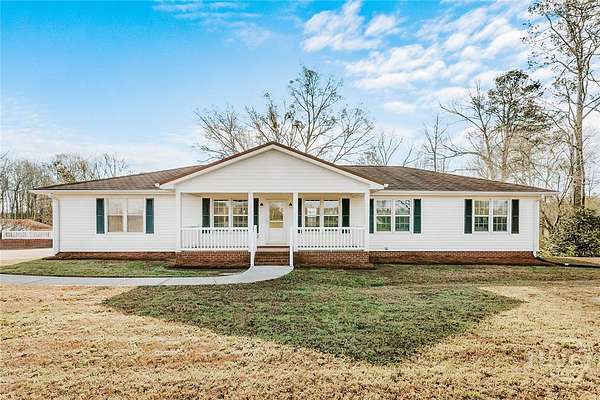 2.2 Acres of Land with Home for Sale in Arnoldsville, Georgia