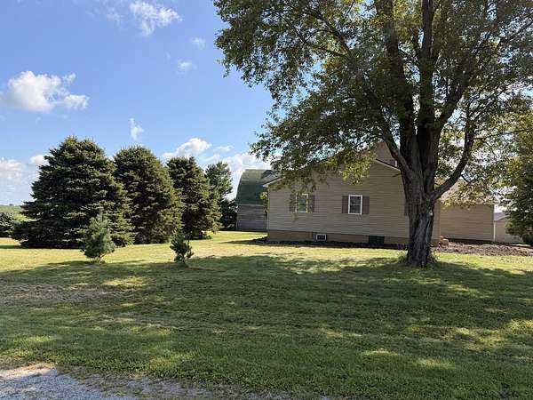 5 Acres of Land with Home for Sale in Onarga, Illinois