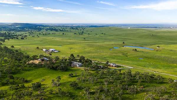 339 Acres of Land with Home for Sale in Smartsville, California