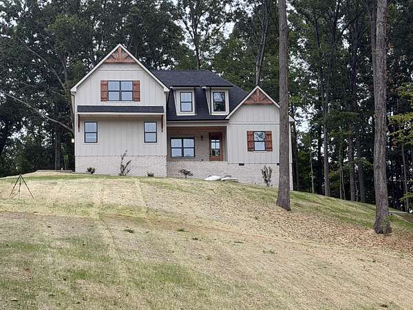 1.6 Acres of Land with Home for Sale in Clarksville, Tennessee
