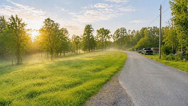 6.55 Acres of Land for Sale in Charlotte, Tennessee