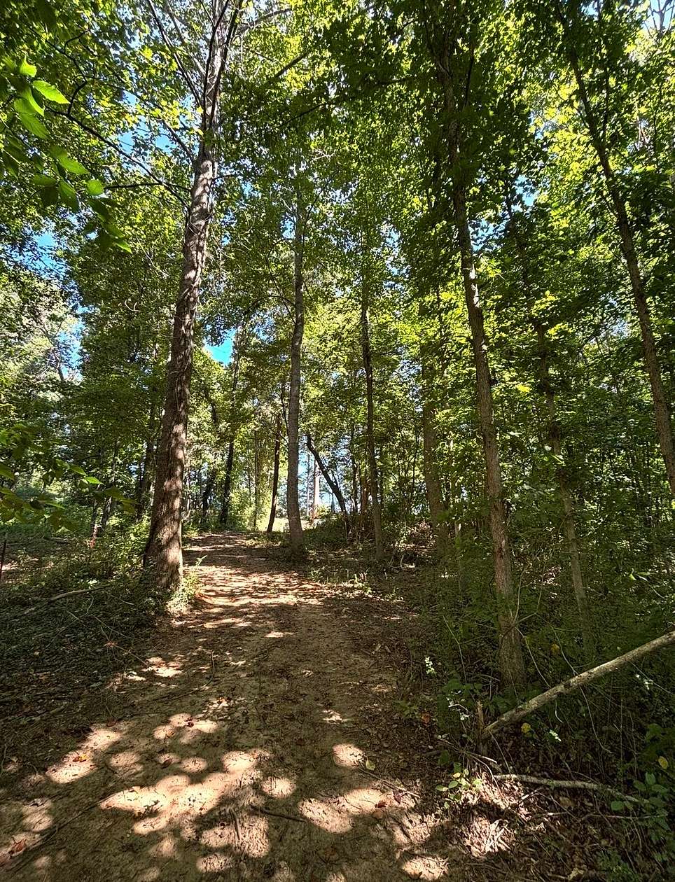1.85 Acres of Residential Land for Sale in Madisonville, Tennessee