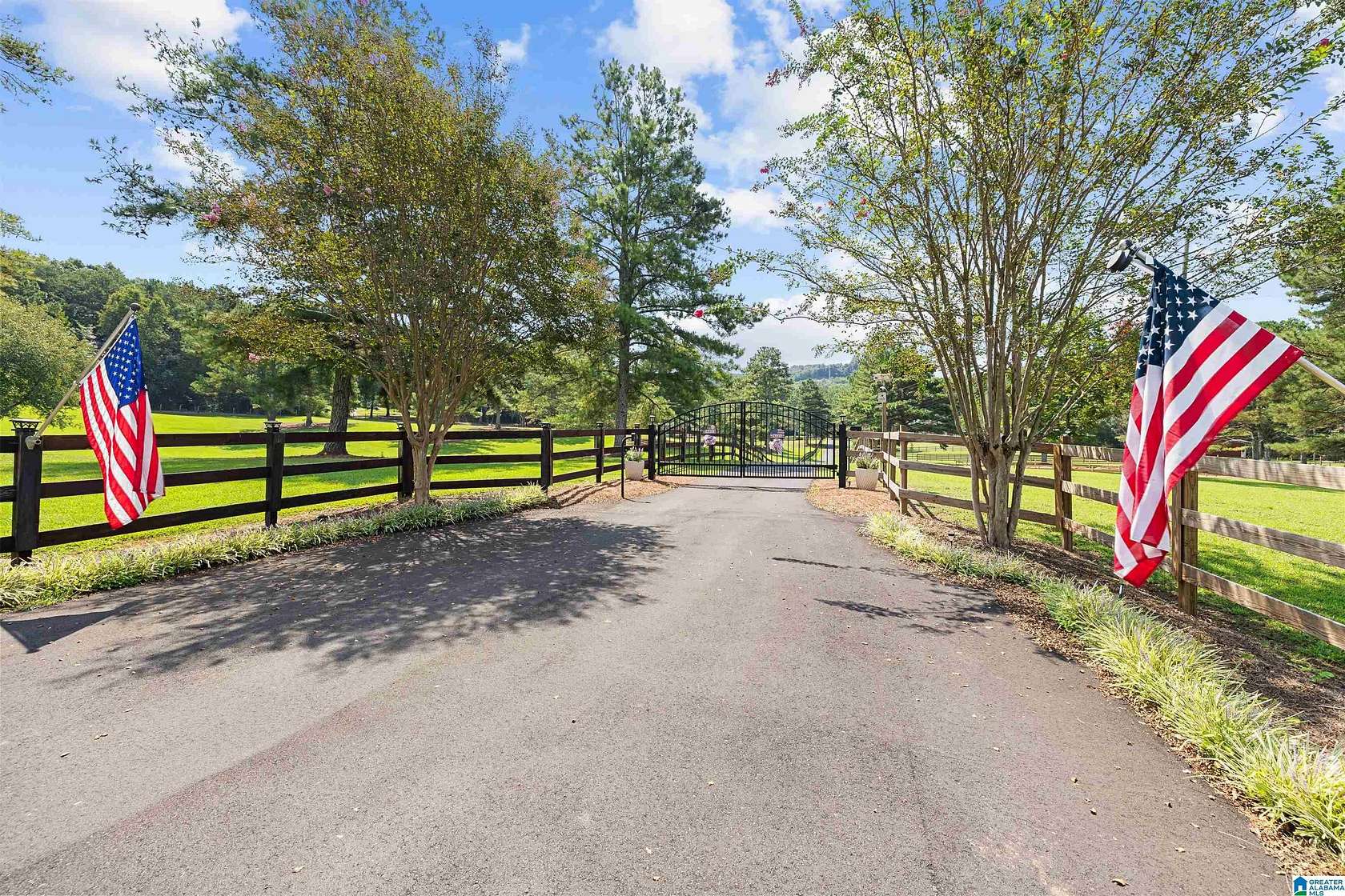 10 Acres of Land with Home for Sale in Springville, Alabama