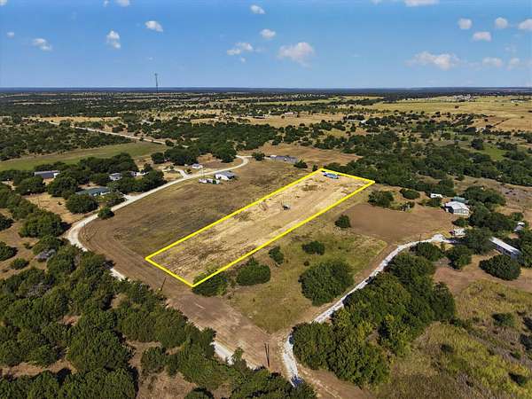 5 Acres of Residential Land for Sale in Blum, Texas