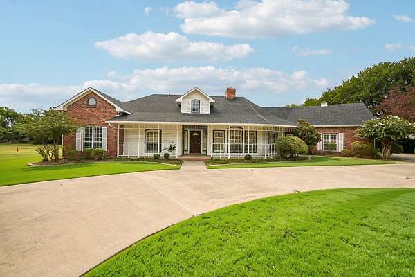 2 Acres of Land with Home for Lease in Fairview, Texas