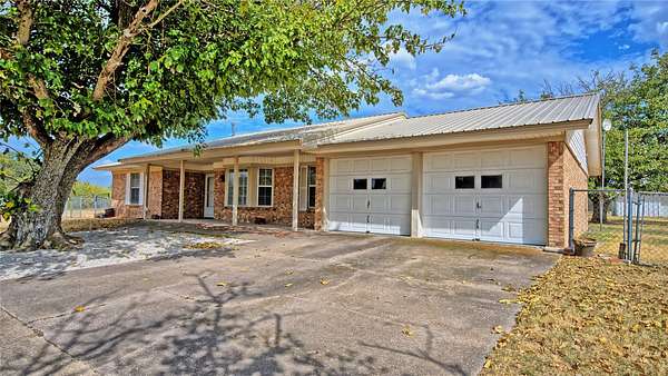 8.36 Acres of Land with Home for Sale in Bowie, Texas