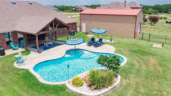 1.58 Acres of Land with Home for Sale in Royse City, Texas