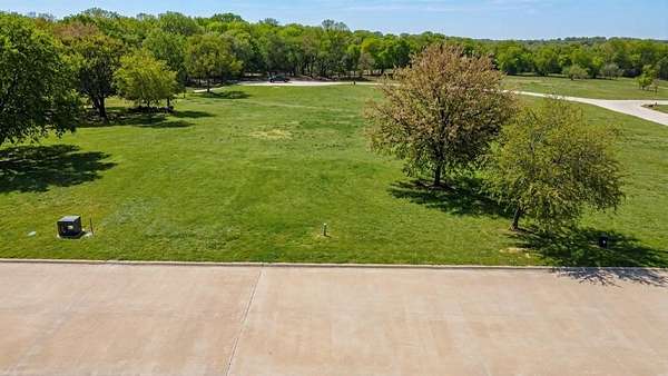 0.34 Acres of Residential Land for Sale in Glen Rose, Texas