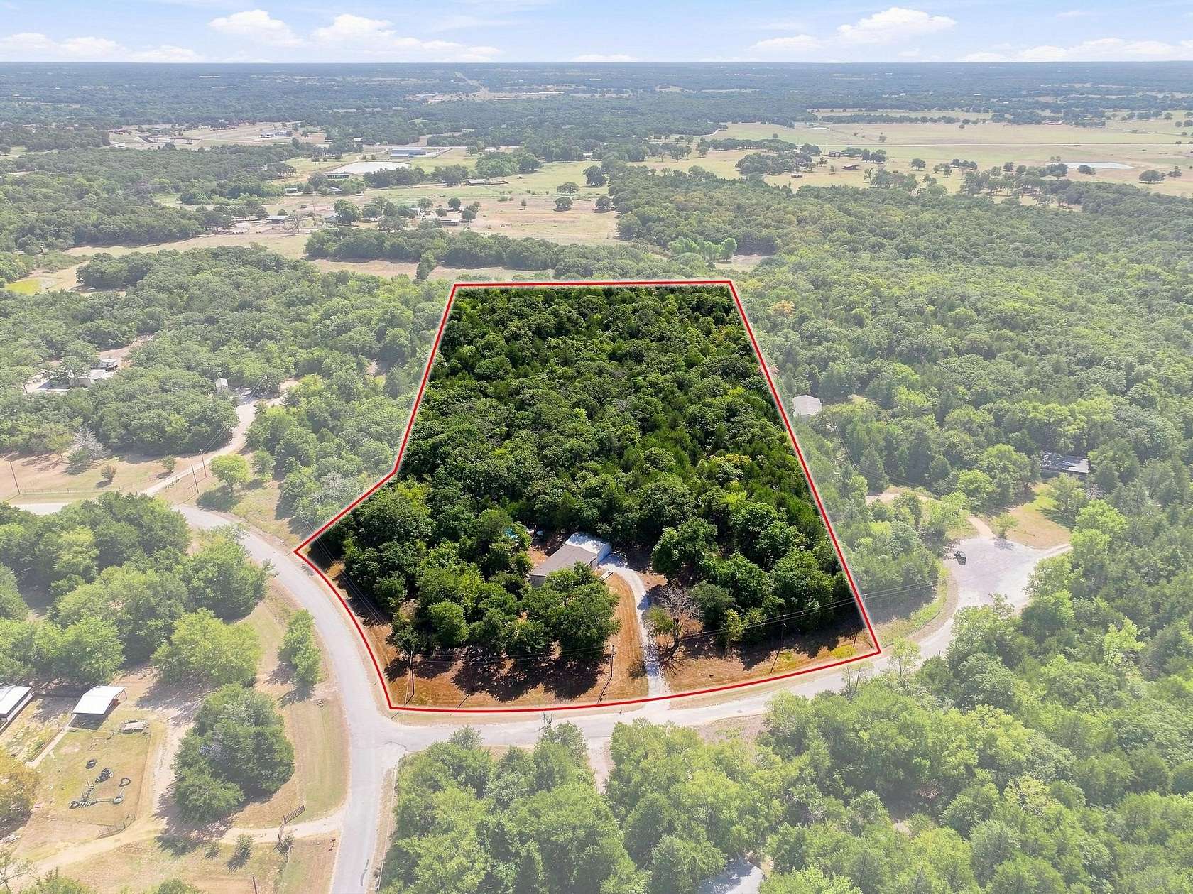 6.5 Acres of Land with Home for Sale in Gainesville, Texas