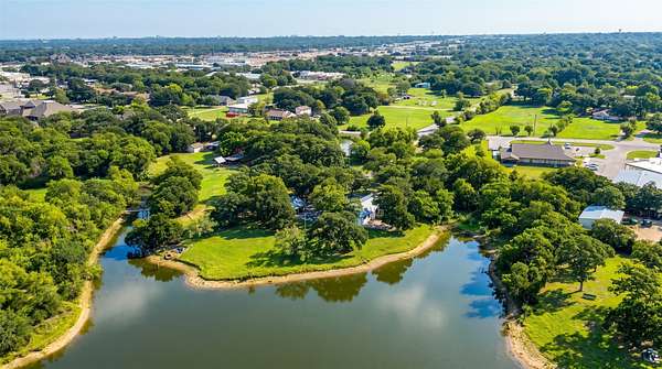 1.75 Acres of Land with Home for Sale in Dalworthington Gardens, Texas