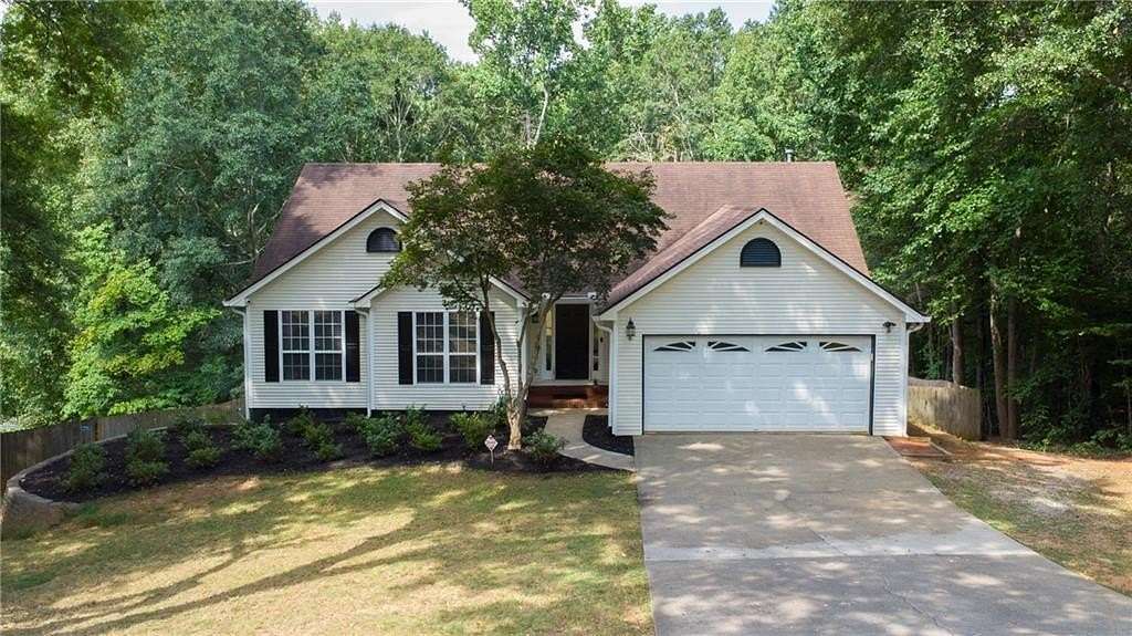 2 Acres of Land with Home for Sale in Gainesville, Georgia