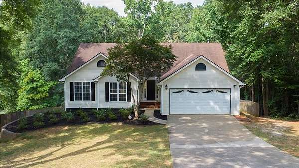 2 Acres of Land with Home for Sale in Gainesville, Georgia