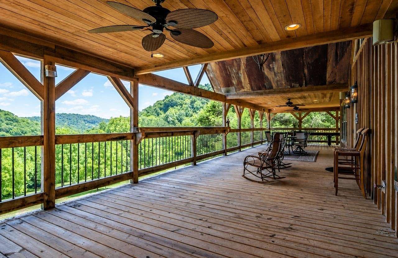 91.7 Acres of Land with Home for Sale in Pleasant Shade, Tennessee