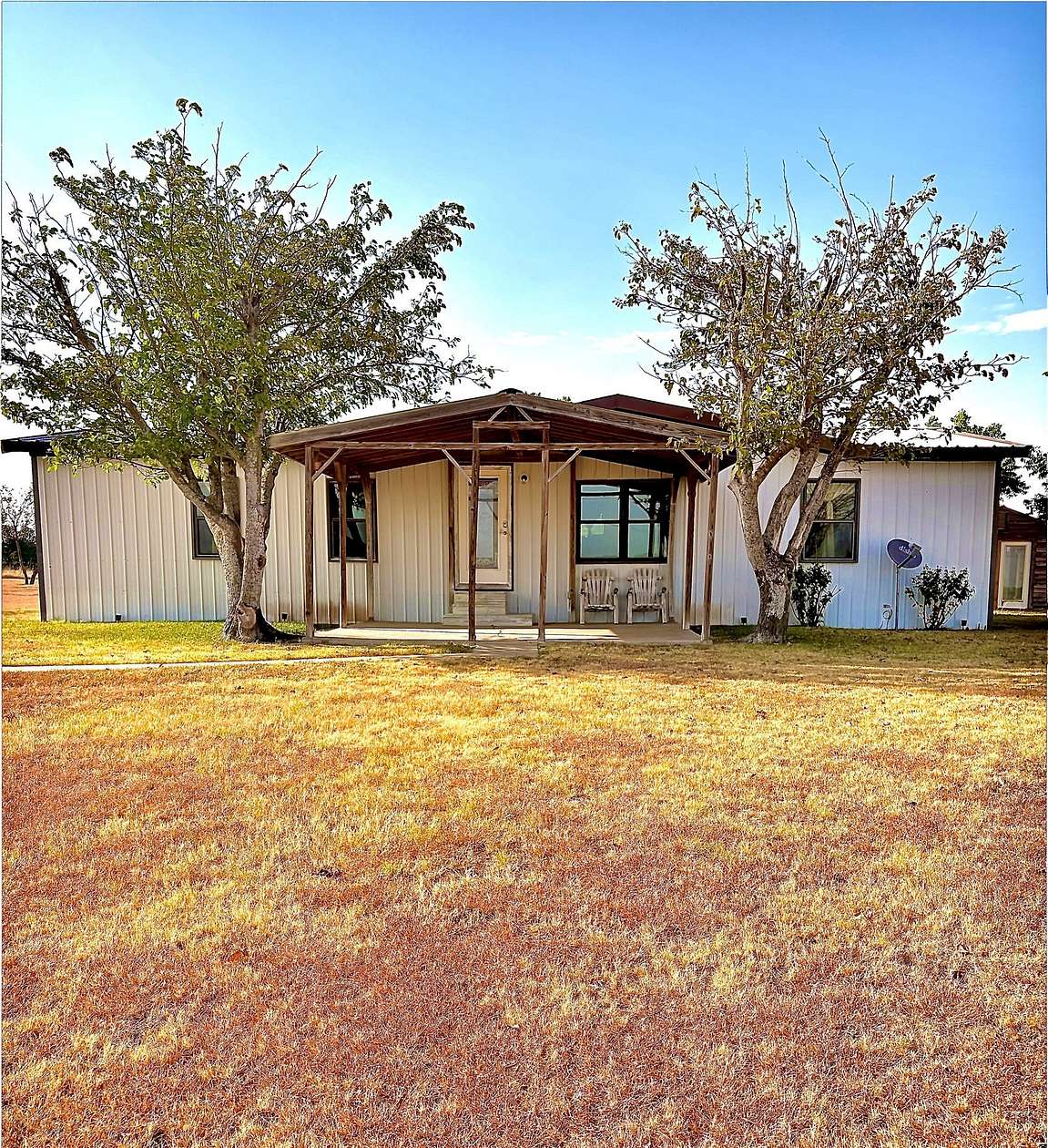 28.7 Acres of Land with Home for Sale in Dublin, Texas