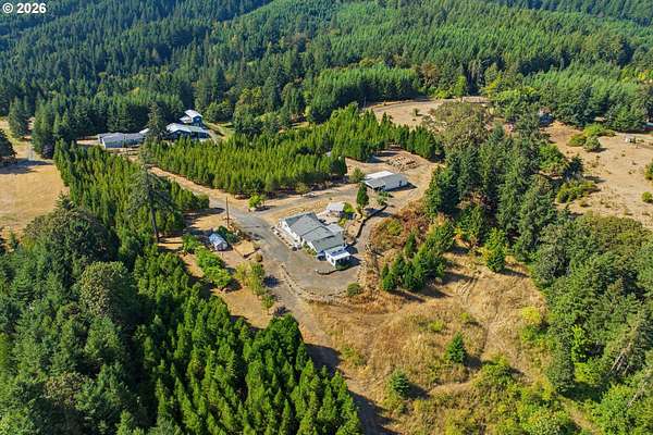 14.6 Acres of Land with Home for Sale in Gaston, Oregon