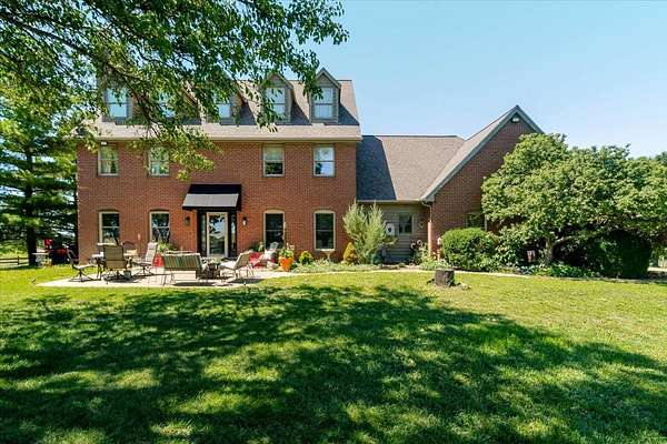10 Acres of Land with Home for Sale in McLean, Illinois