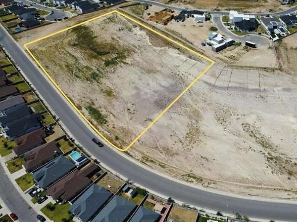 4.47 Acres of Land for Sale in Laredo, Texas