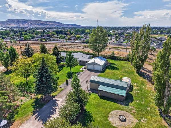 1.5 Acres of Land with Home for Sale in Pocatello, Idaho