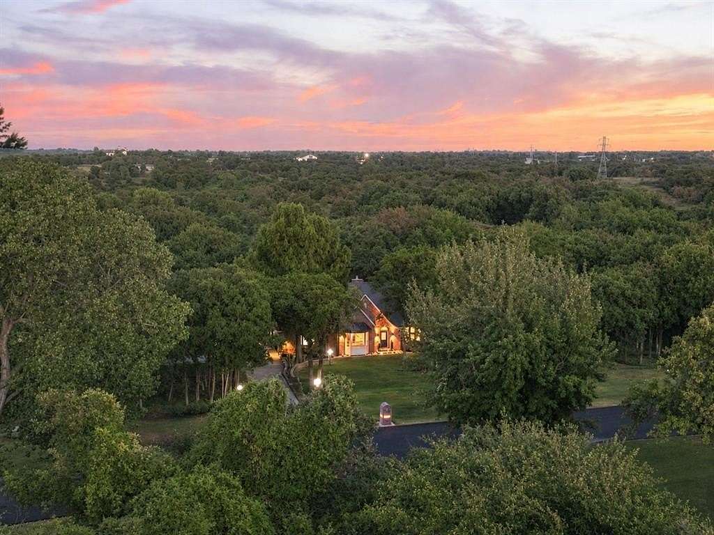 1.67 Acres of Land with Home for Sale in Oklahoma City, Oklahoma