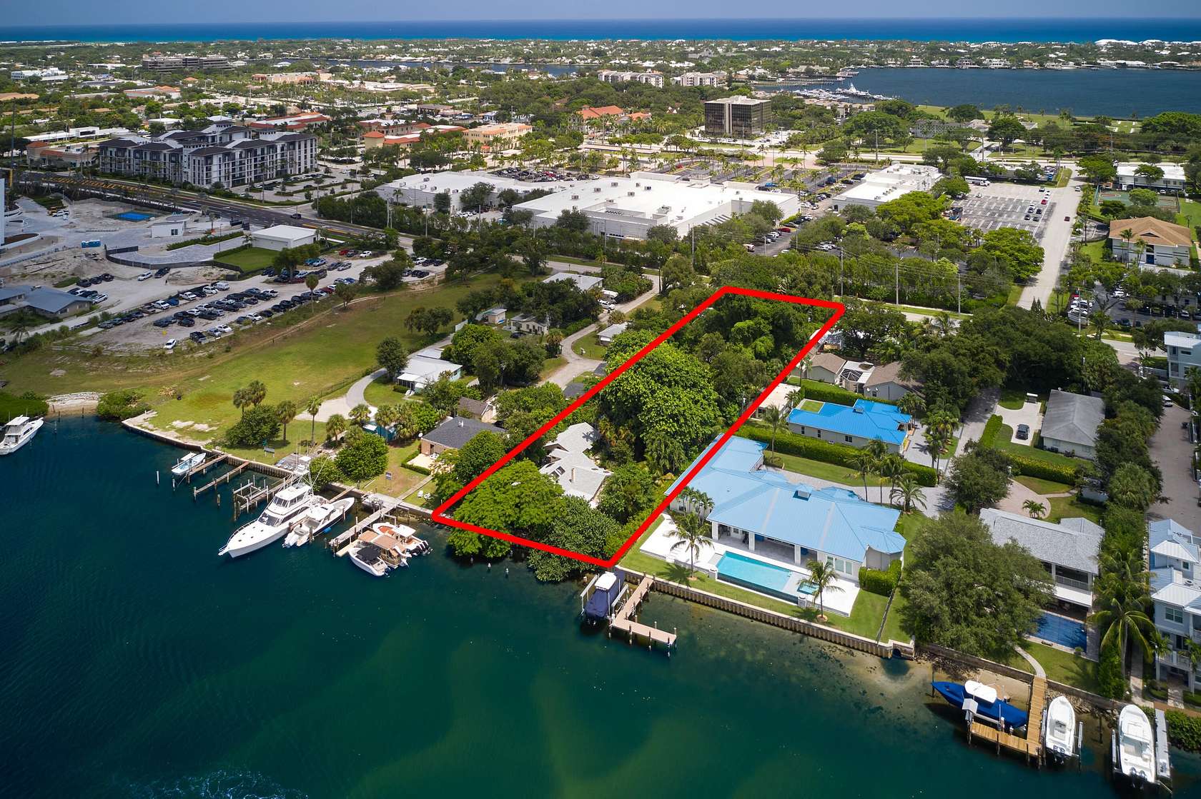 0.94 Acres of Residential Land for Sale in Palm Beach Gardens, Florida