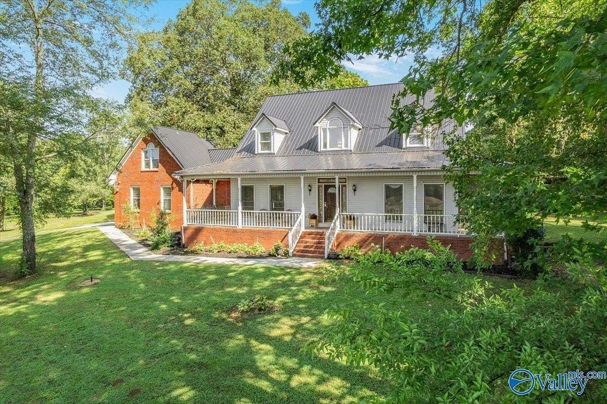 5.2 Acres of Land with Home for Sale in New Market, Alabama