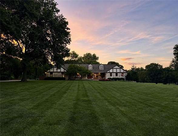 4.65 Acres of Land with Home for Sale in Leawood, Kansas