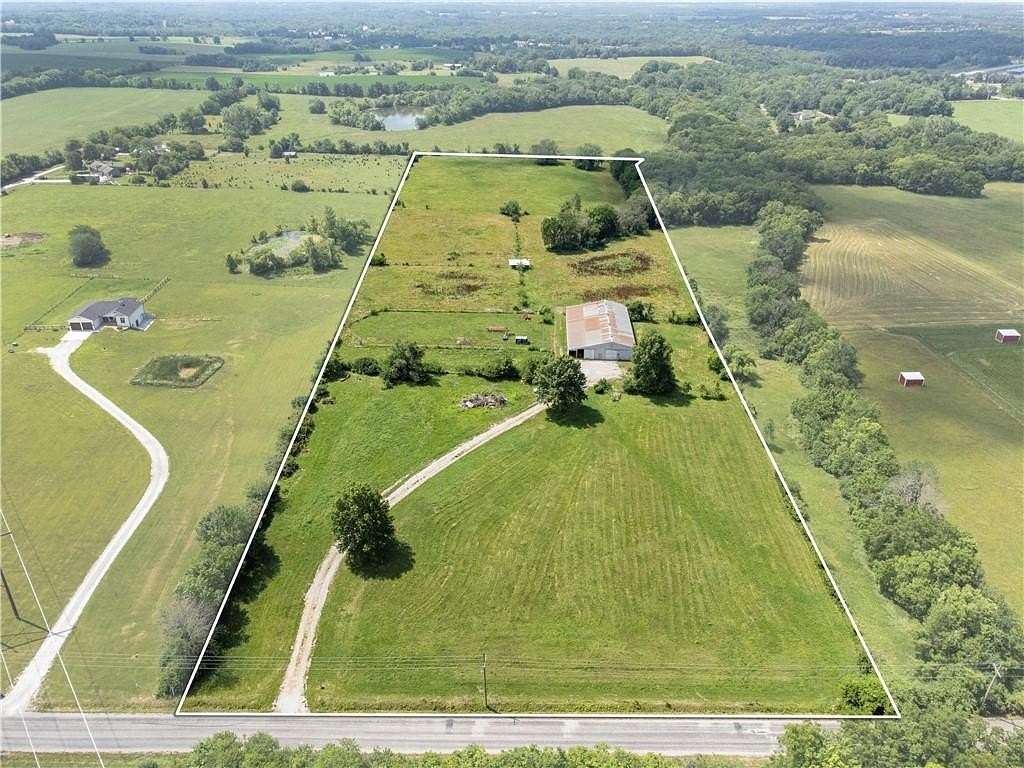15.8 Acres of Land for Sale in Greenwood, Missouri