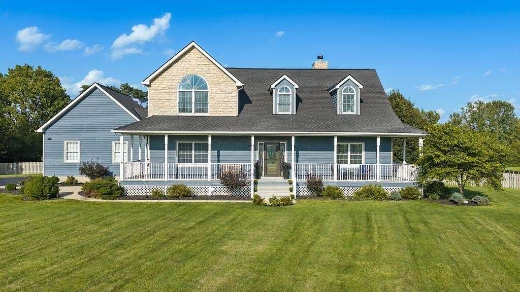 1.6 Acres of Land with Home for Sale in Canal Winchester, Ohio