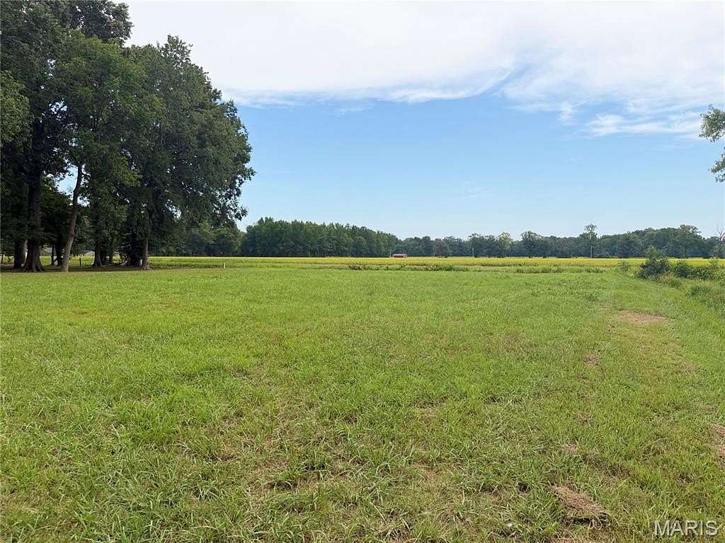 0.55 Acres of Residential Land for Sale in Poplar Bluff, Missouri