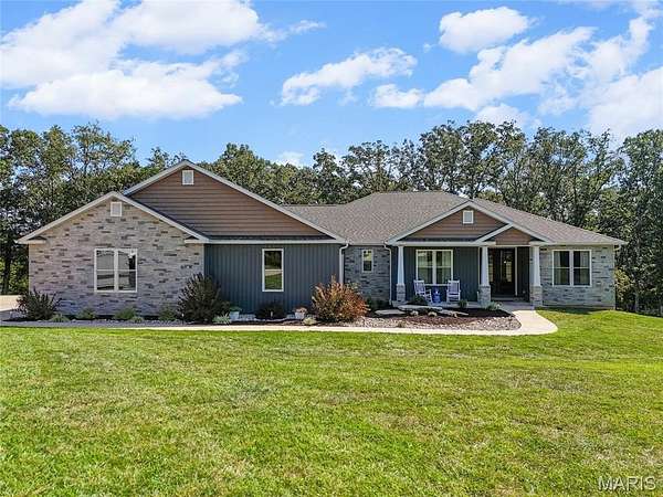 6 Acres of Land with Home for Sale in Hillsboro, Missouri