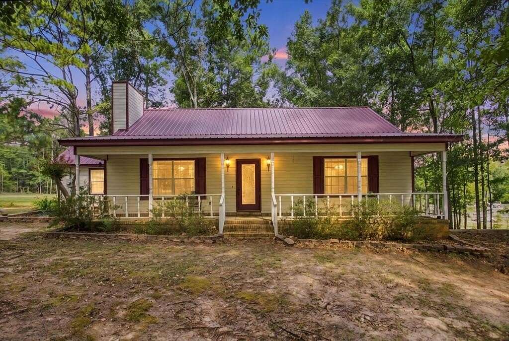 2.5 Acres of Land with Home for Sale in Dothan, Alabama