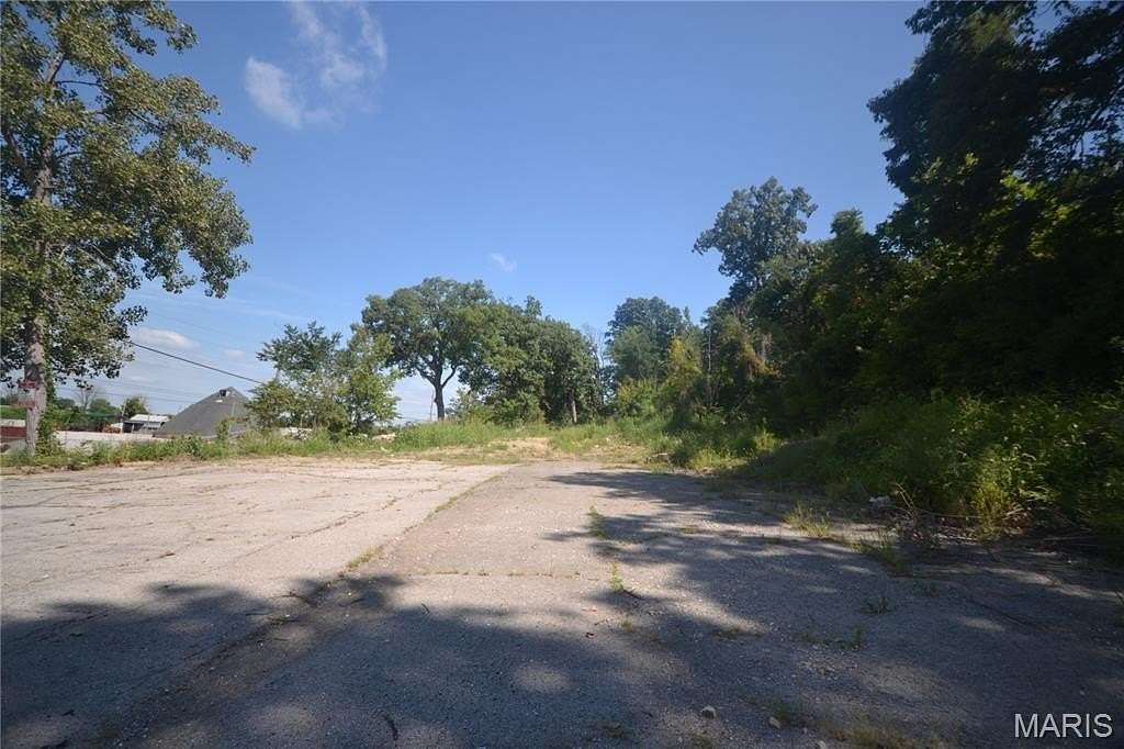 5.42 Acres of Mixed-Use Land for Sale in Columbia, Illinois