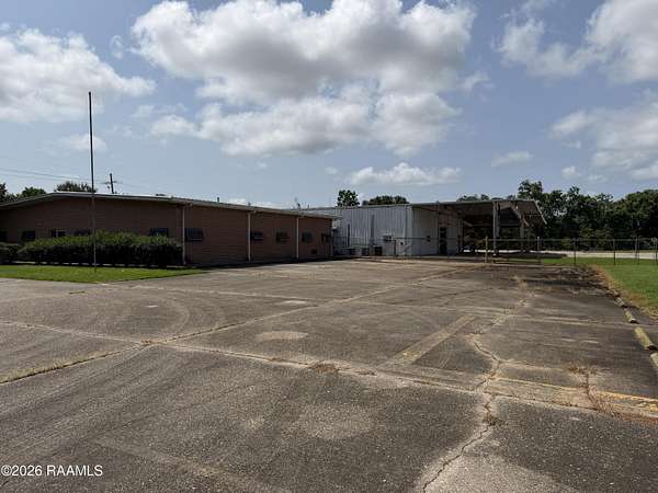 8 Acres of Improved Commercial Land for Sale in Belle Chasse, Louisiana