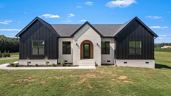 5 Acres of Land with Home for Sale in Morrison, Tennessee