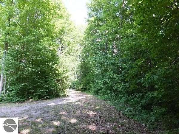 5.44 Acres of Residential Land for Sale in Benzonia, Michigan