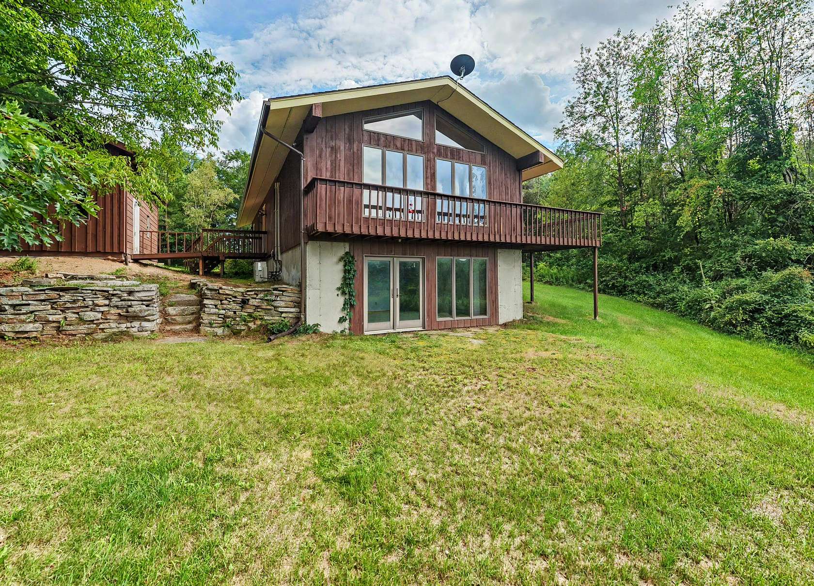 39.8 Acres of Land with Home for Sale in Peru, New York