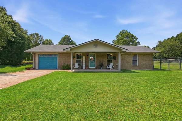 2.5 Acres of Land with Home for Sale in Vilonia, Arkansas