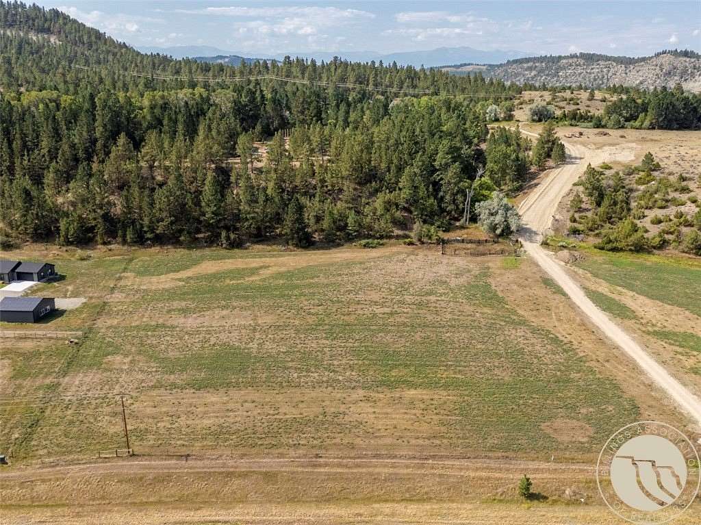 5.25 Acres of Residential Land for Sale in Columbus, Montana