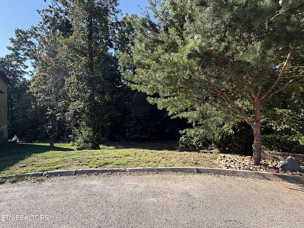0.13 Acres of Residential Land for Sale in Knoxville, Tennessee