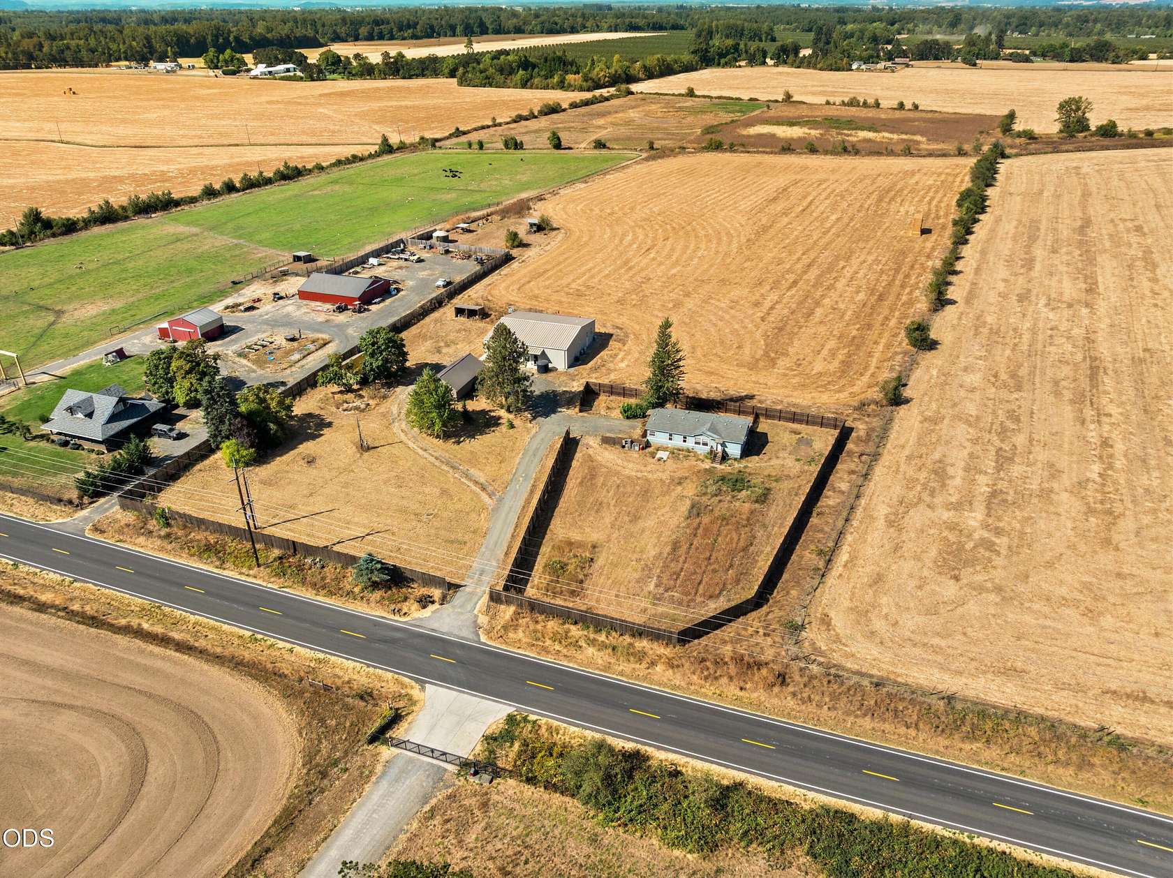 19.8 Acres of Land with Home for Sale in Eugene, Oregon
