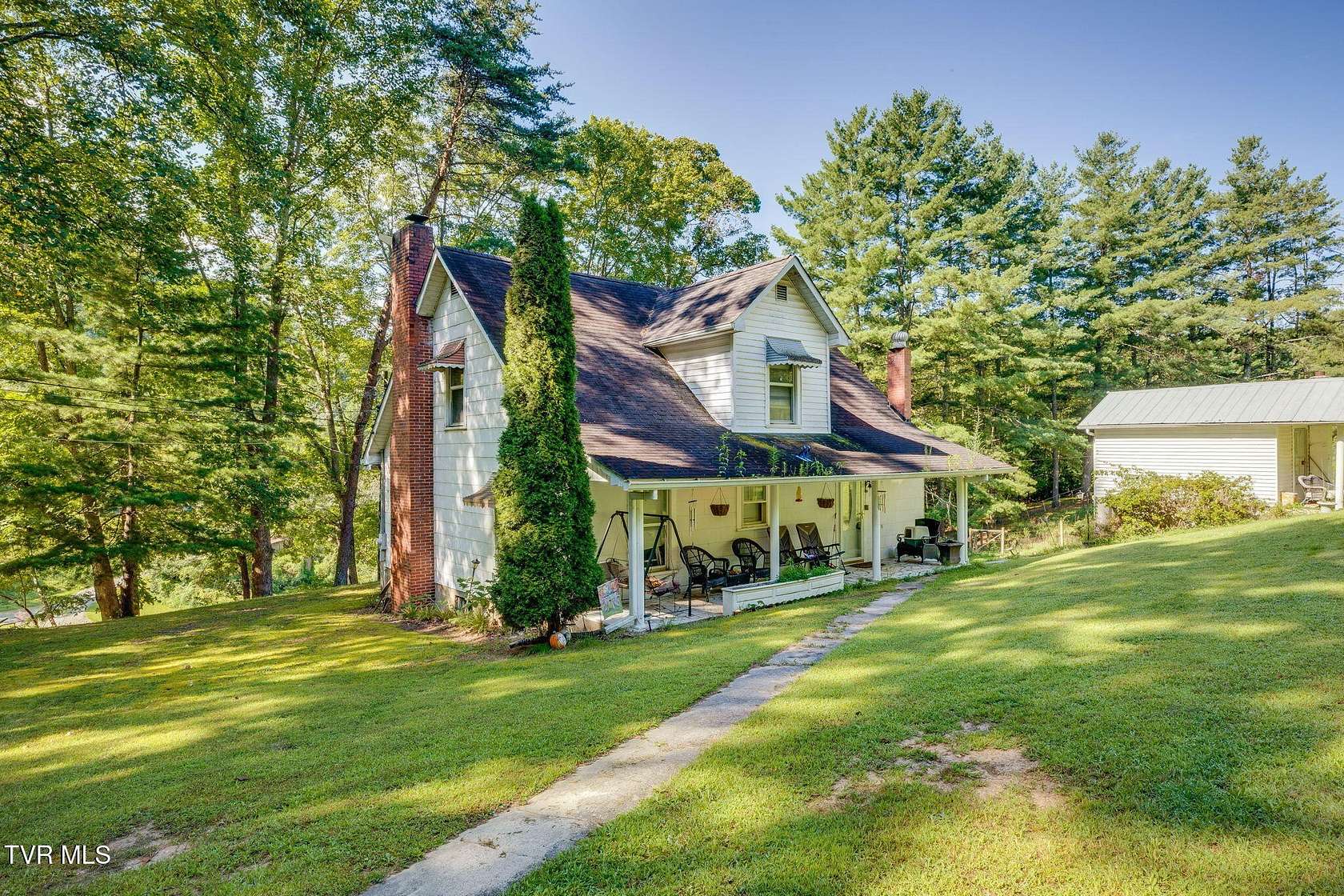 30 Acres of Land with Home for Sale in Honaker, Virginia