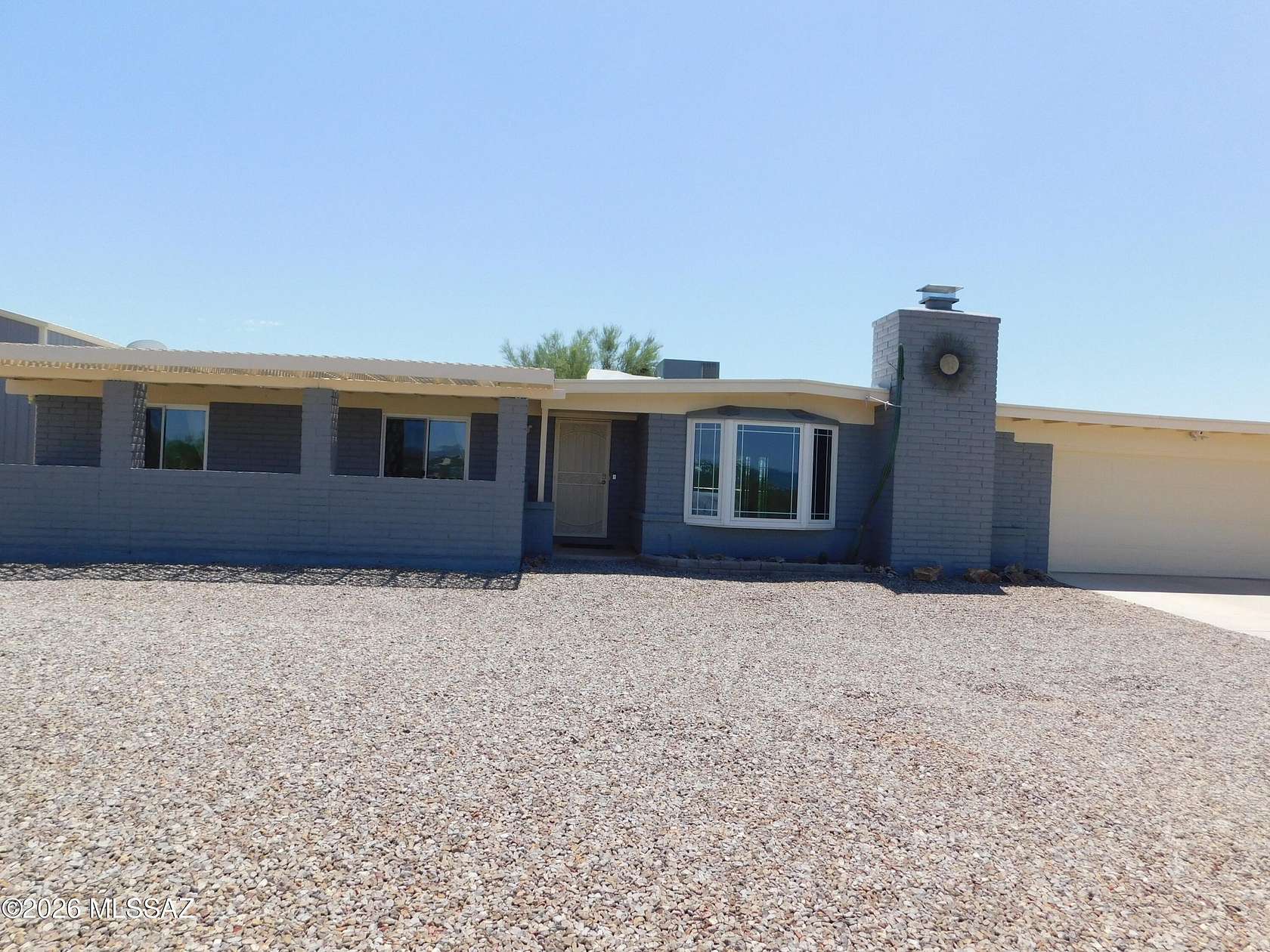 1.65 Acres of Land with Home for Sale in Oro Valley, Arizona
