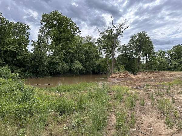 60 Acres of Recreational & Residential Land for Sale in Greenbrier, Arkansas