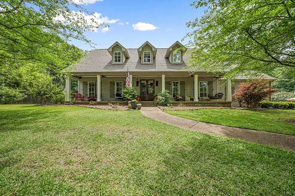 1.9 Acres of Land with Home for Sale in Tupelo, Mississippi