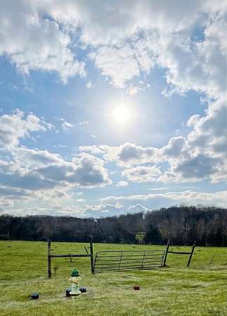 2 Acres of Residential Land for Sale in Christiana, Tennessee